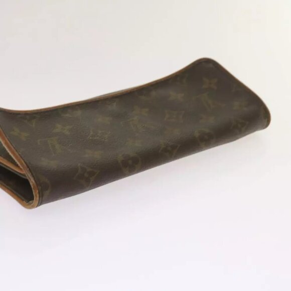 LOUIS VUITTON Monogram Pochette Twin GM Shoulder Bag - Picture 3 of 7